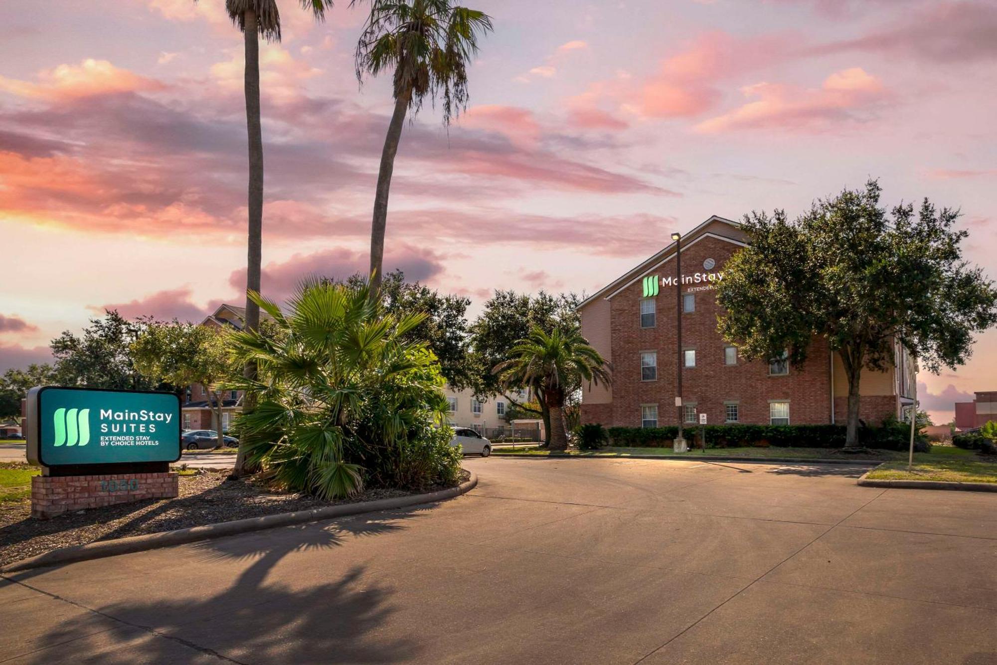 Mainstay Suites Houston Nasa-Clear Lake Webster Exterior photo